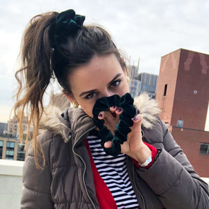 'EMERALD CITY' VELVET SCRUNCHIE
